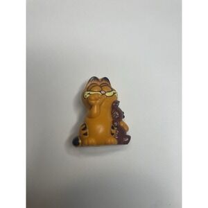 Vintage 1981 Garfield Sucking Thumb Holding Pooky Bear PVC Figure 2"
